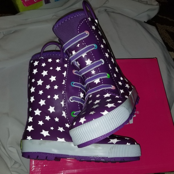 Girl's Reflective Twinkle Star Boots - Picture 7 of 8